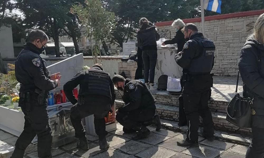 "Ράγισαν οι πέτρες" στο μνημόσυνο του δολοφονηθέντος αστυνομικού